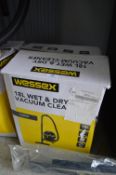 *1x Karcher Wet & Dry Vacuum Cleaner (for spares/repair)