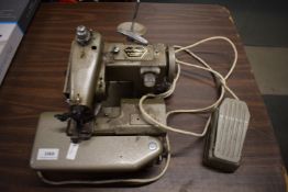 *Mini Skipper Blind Stitch Machine with 240v Motor and Pedal