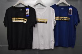 *3x Champion Emblem T-Shirts Size: L