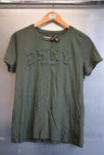*DKNY Jeans Green T-Shirt Size: M (AF)