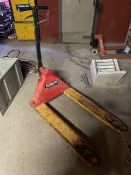 *Pallet Truck