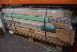 *Large Quantity of Assorted Laminate Flooring