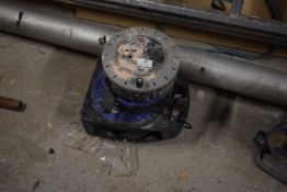 *2x 240v Extension Leads