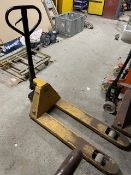 *Parrs 2500kg Pallet Truck