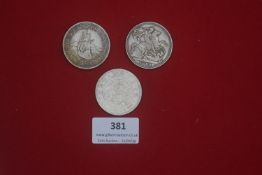 Mixed group of world silver coinage, including South Africa 5 Shillings 1952, Victoria crown 1890,