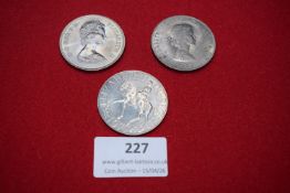 Group of commemorative crowns comprising 1972 Silver Wedding crown, 1977 Silver Jubilee crown and