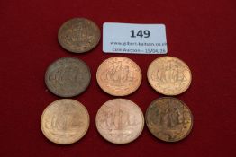 Mixed group of Elizabeth II bronze pennies and halfpennies (1950s–1960s). Mixed condition.