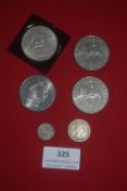Mixed group of British coinage including commemorative crowns (1977 Silver Jubilee, 1980 Queen