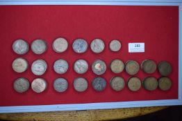 Large accumulation of British bronze pennies, Victoria to Elizabeth II types, including bun head and