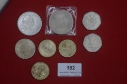 Mixed group of British and world coins, including Churchill crown 1965, Elizabeth II commemorative