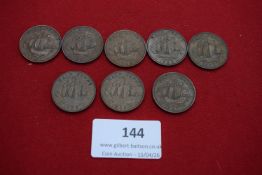 Mixed group of British pennies comprising George V, George VI and Elizabeth II examples (various