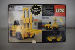 1977 Lego Technic 850 Forklift Truck Set