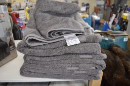 *3x Grandeur Bath Towels, and 2x Hand Towels