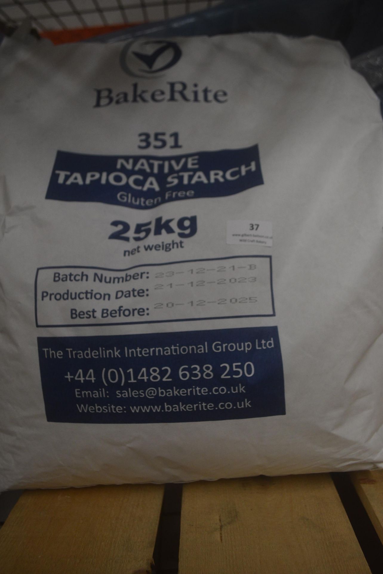 *6x 25kg Bags of Bakerite 352 Native Tapioca