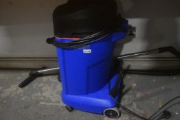 *Nilfisk Maxi 2 Vacuum Cleaner with Tools