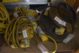 *3x Assorted 110v Extensions