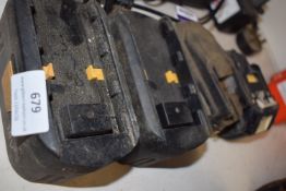 *4x Assorted Batteries