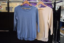 *2x Kirkland 3/4 Sleeve T-Shirts Size: M (1x blue, 1x beige)