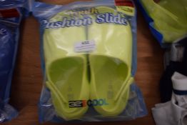 32 Degrees Cool Youth’s Yellow Cushioned Sliders Size: Child’s 12-13