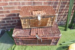 2x Pigeon Transportation Baskets