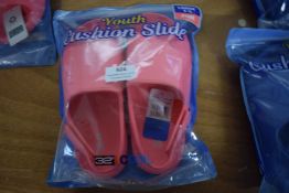 32 Degrees Cool Youth’s Pink Cushioned Sliders Size: 1-2
