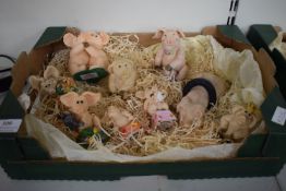 Quantity of Piggin Ornaments