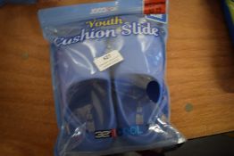 32 Degrees Cool Youth’s Blue Cushioned Sliders Size: Child’s 12-13