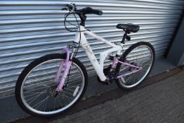 *Apollo Thela Girl’s Mountain Bike with Soft Tail Suspension