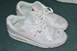 Nike Air Max Trainers Size: 9