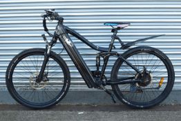Rapid Rob Schwalb Black E-Bike (16” frame) (no charger, AF)