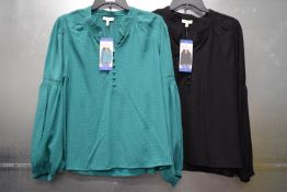 *2x Ella Moss Long Sleeve Textured Blouses with Button Detail Size: L (1x green, 1x black)