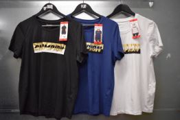 *3x Champion Motif T-Shirts Size: M (1x navy, 1x black, 1x white)