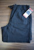 *BC Clothing Lady’s Black Stretch Denim Shorts Size: M