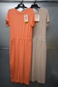 *2x Mondetta T-Shirt Dresses Size: S (1x coral, 1x beige)