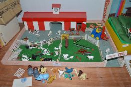 Play Craft Home Farm with Assorted Animals