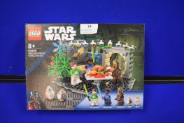 Lego Star Wars Millenium Falcon Holiday Diorama Set