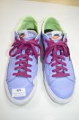 Nike Sneakers Size: 9