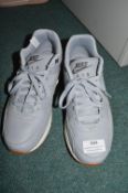 Nike Air Max Trainers Size: 8.5