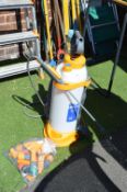 Hozelock 10L Spray Pump with Accessories