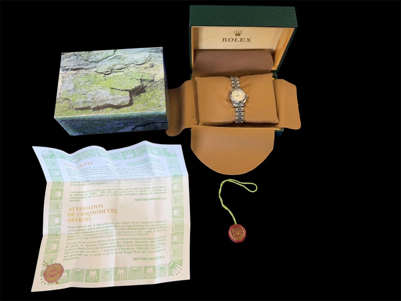 8836 - A Further Consignment of New & Returned Goods Followed by 300 Household Furnishings & Designer Watches