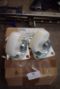 * 2x Swivel Castors