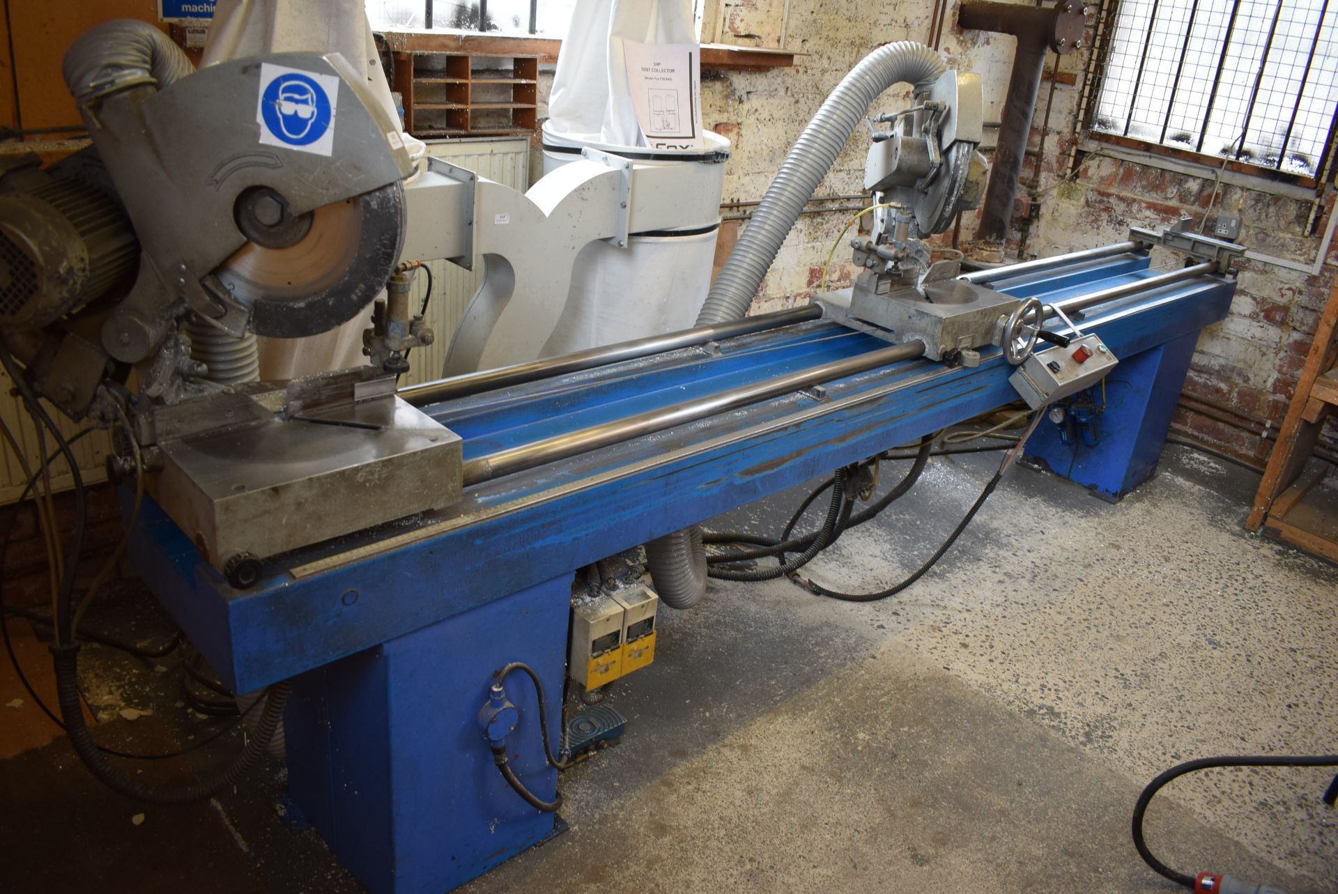 * Double Head Mitre Saw with 3.4m Bed 3-phase