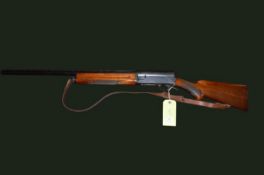 Browning Self-Loading 3-Shot 12 Bore Shotgun, serial number 5614475, fitted with a 27.5-inch