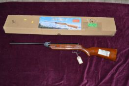 Kasu .177 calibre break barrel air rifle, fitted with adjustable open sights, hardwood stock with