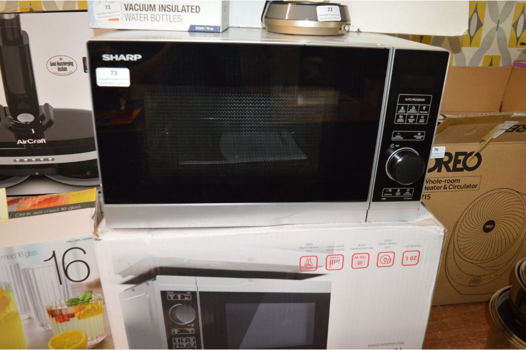 * Sharp 700w Microwave Oven - Image 1 of 2