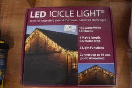 * 4m Warm White LED Icicle Lights