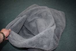 Divante Grey Throw 120x150cm