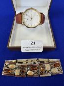 Gent’s Quartz Wristwatch and an Amber Coloured Bracelet