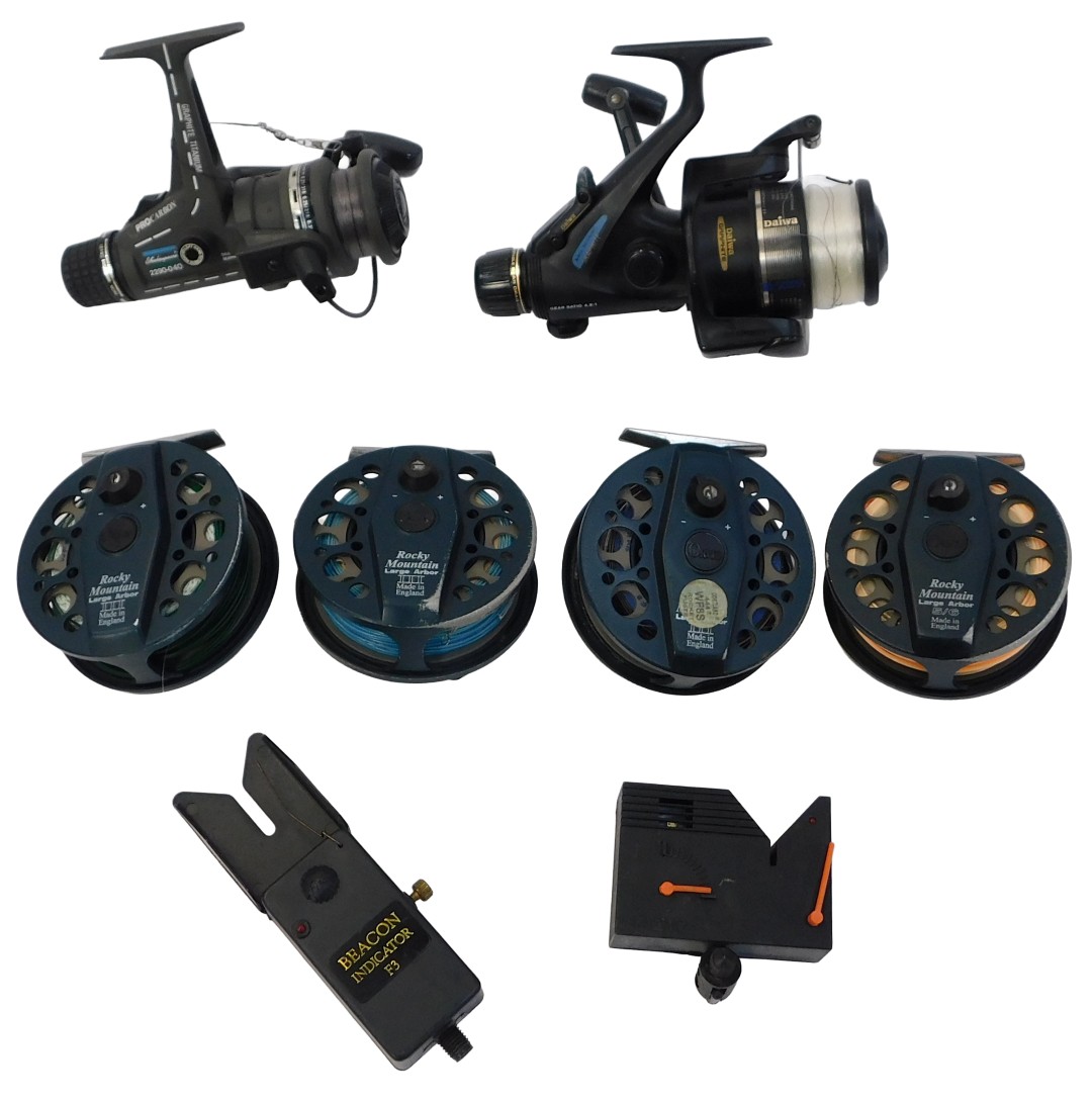 Four Orvis centrepin reels, contained in a canvas case, together with a Shakespeare Pro Carbon