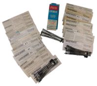 Hornby and Pico OO gauge points, including a Pico Streamline small-radius MkII left point, Hornby